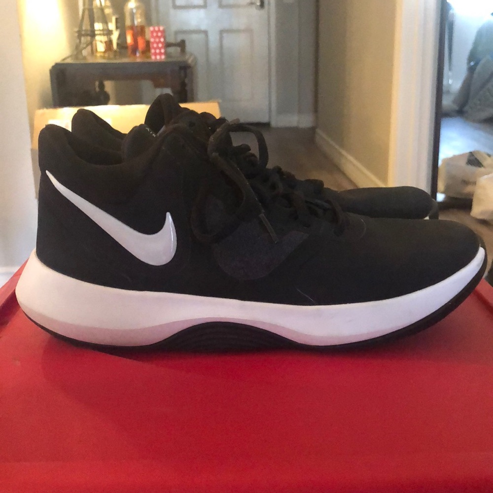 Nike Precision Air 2 Basketball Shoe